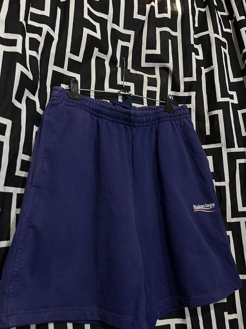 Balenciaga Short (Category: Activewear) located in Manila. Submitted by bibiies2.0xghettothrift (Listing ID 1462887842, Image 2). Description: Balenciaga Short Mine 1k Details W30-34 L19 Large Loc. Baclaran parañaque.