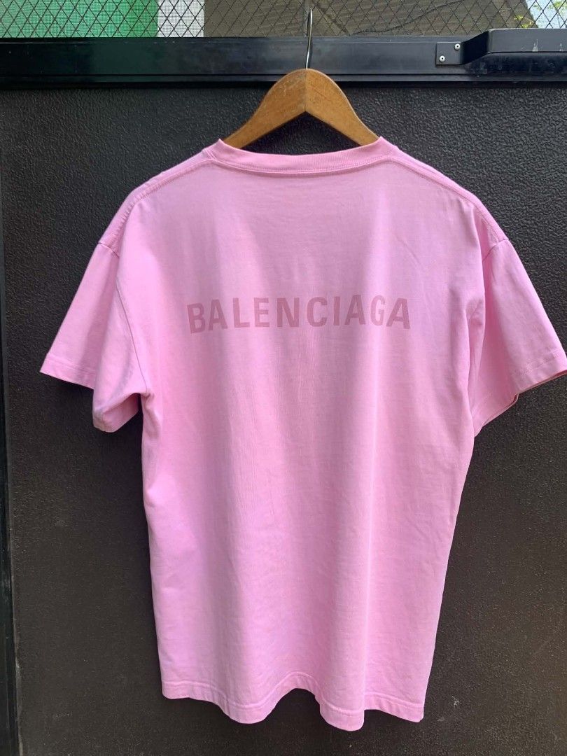 BALENCIAGA TSHIRT (Category: Tshirts & Polo Shirts ) located in Angeles City. Submitted by giventrifteditem (Listing ID 1463032666, Image 1). Description: PM FOR DETS ASNEW ( OFF / LEGIT ) OPEN VC ( FB ).