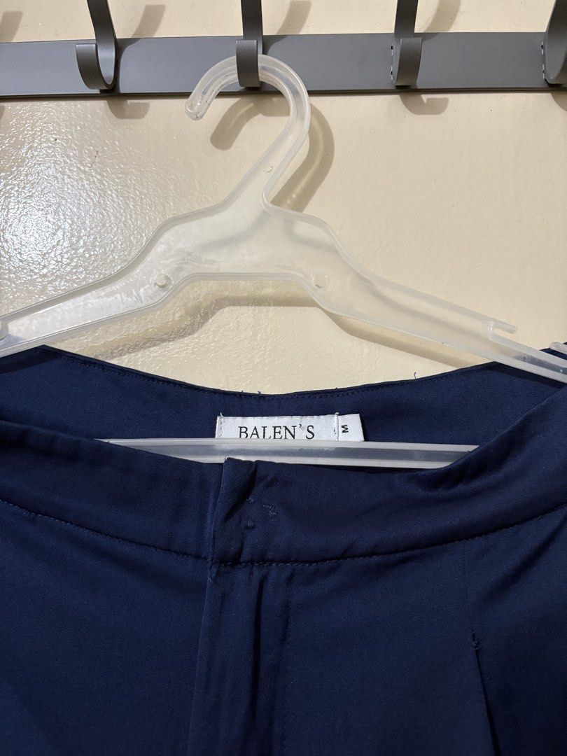 BALEN'S Navy Blue Pleated Shorts Size M (Category: Shorts) located in Manila. Submitted by outtacloset (Listing ID 1463010404, Image 2). Description: - Navy blue shorts from BALEN'S - Size M - Front pleats - Pockets included - Simple and classic design - Perfect for casual wear.