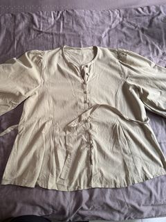 (Category: ) located in . Submitted by petal.preloved (Listing ID 1462948162, Image 1). Description: .