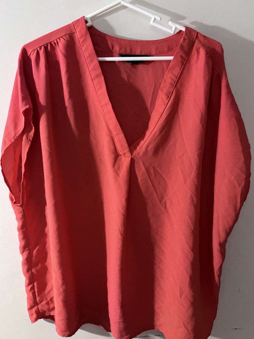 Banana Republic Blouse (Category: Others Tops) located in Mandaluyong City. Submitted by skylistings_c (Listing ID 1462925326, Image 2). Description: XL color Orange Silk.