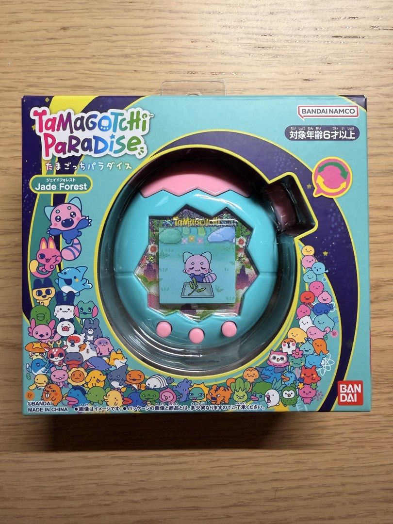 Bandai Tamagotchi Paradise Jade Forest 他媽哥池歡樂園翡翠森林 （分類：互動玩具）位於 Hong Kong。 由 lulaladonut 提交（商品編號 1463079566，圖片 1）。簡介： 一開即刻用保鮮紙包住玩 玩冇超過24小時就入返盒 想要多啲詳情請問我～。