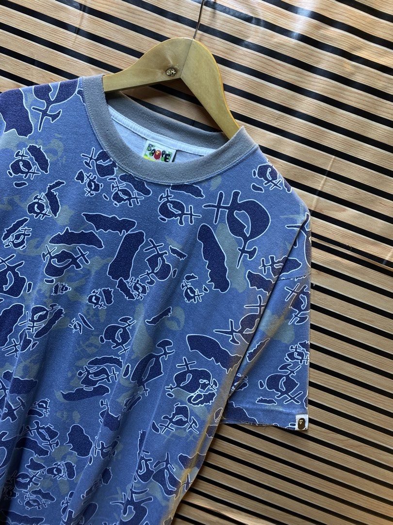 BAPE AOP TEE (Category: Tshirts & Polo Shirts ) located in Makati City. Submitted by drip.poww (Listing ID 1462962881, Image 2). Description: - Authentic Bape - Color: Gray - Size: XL - Dimes: 25x30 - Authentic - Excellent condition - Need wash, fresh from bale - Material: 100% Cotton Please don’t expect too much—these are thrifted (ukay) items. 😊 !!STILL NEGOTIABLE!!.