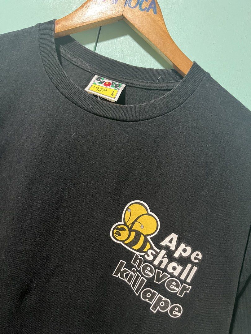 BAPE ASNKA Bee Logo - Large (Category: Tshirts & Polo Shirts ) located in Malaybalay. Submitted by tapiocasthrift (Listing ID 1462943972, Image 2). Description: Size: Large on tag Dimes: 21.5x28 Color rate: 9.3/10 Color may vary due to lighting Excellent condition Issue: minor pinholes.