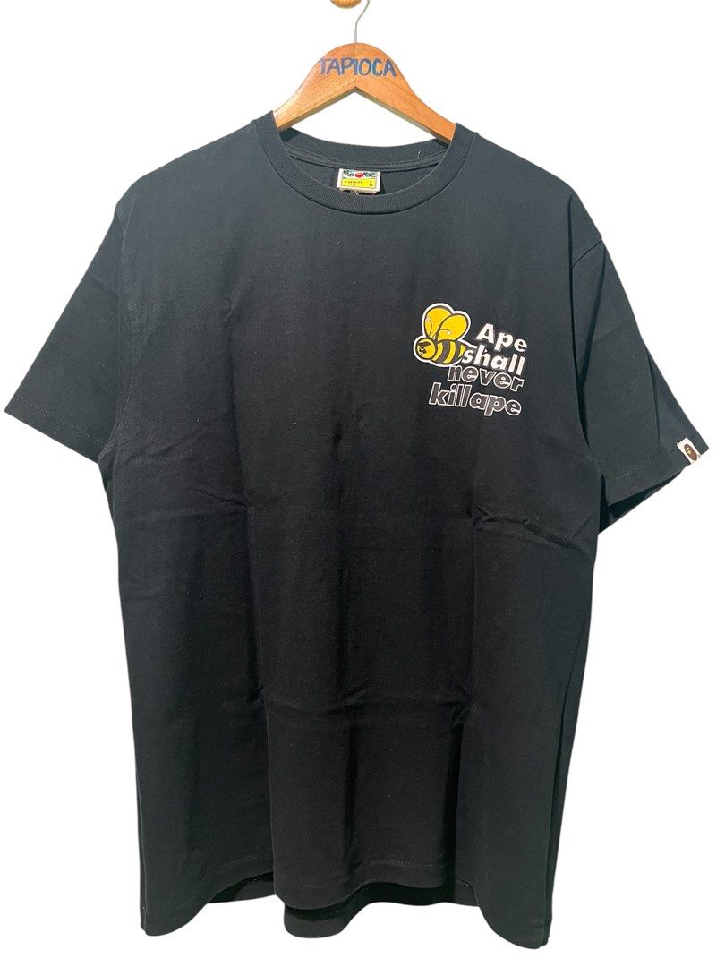 BAPE ASNKA Bee Logo - Large (Category: Tshirts & Polo Shirts ) located in Malaybalay. Submitted by tapiocasthrift (Listing ID 1462943972, Image 1). Description: Size: Large on tag Dimes: 21.5x28 Color rate: 9.3/10 Color may vary due to lighting Excellent condition Issue: minor pinholes.