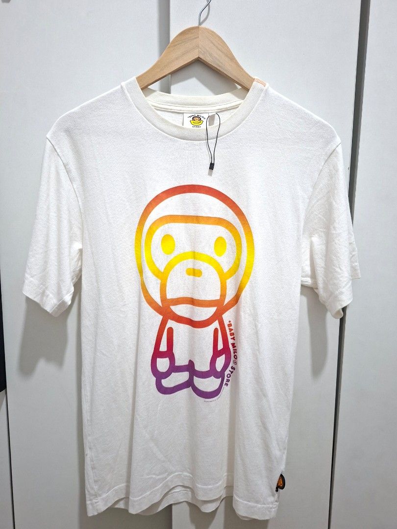 Bape baby milo store shirts (Category: Tshirts & Polo Shirts ) located in Cavite. Submitted by labbudds20 (Listing ID 1463069854, Image 1). Description: bape baby milo store shirts size medium armpit to armpit 19.5 inches length 28 inches need wash excellent condition see pictures for details.