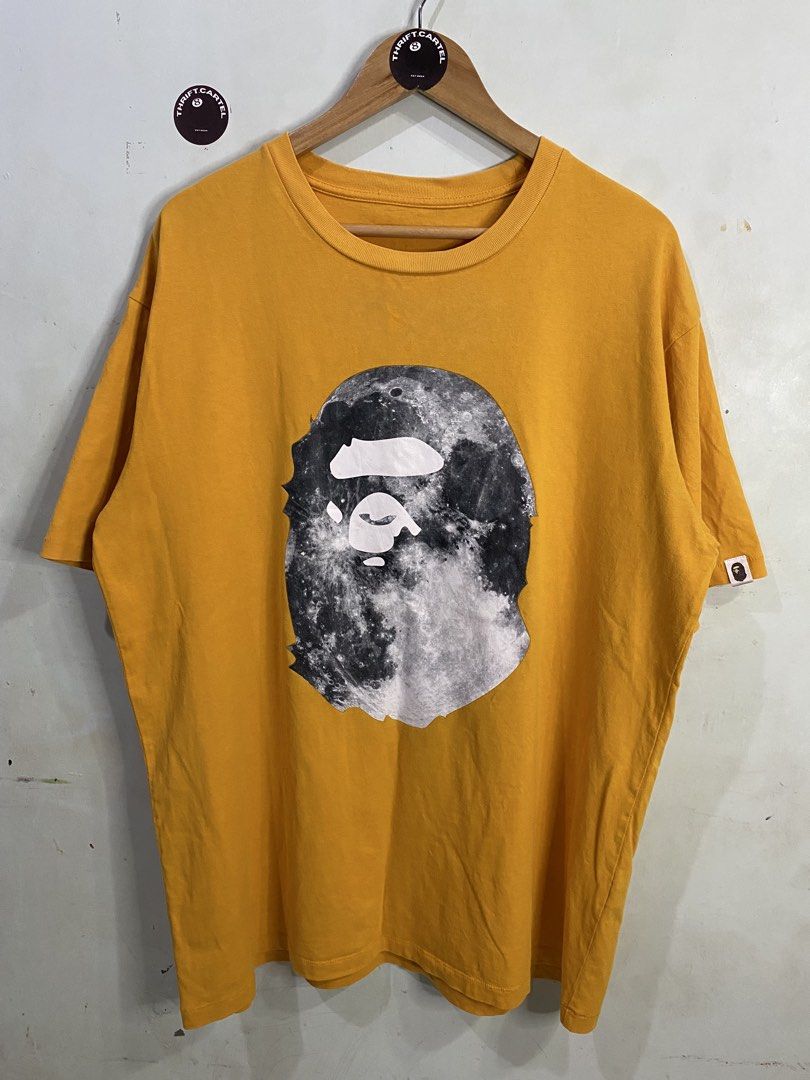 BAPE BIG HEAD (Category: Tshirts & Polo Shirts ) located in Rizal. Submitted by thrift.cartel (Listing ID 1463093725, Image 1). Description: CUT NECK TAG LINTS.