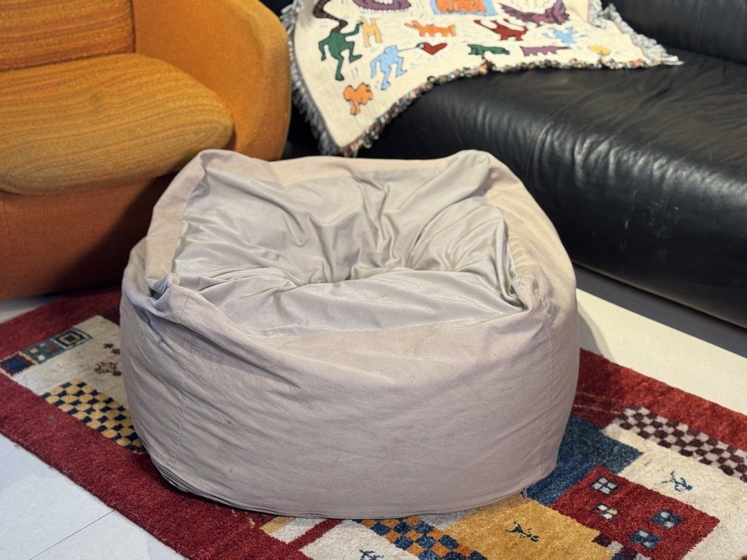 Bean Bag Floor Chair (Category: Chairs) located in Bulacan. Submitted by rock_off.thriftshop.ph (Listing ID 1463094038, Image 2). Description: .