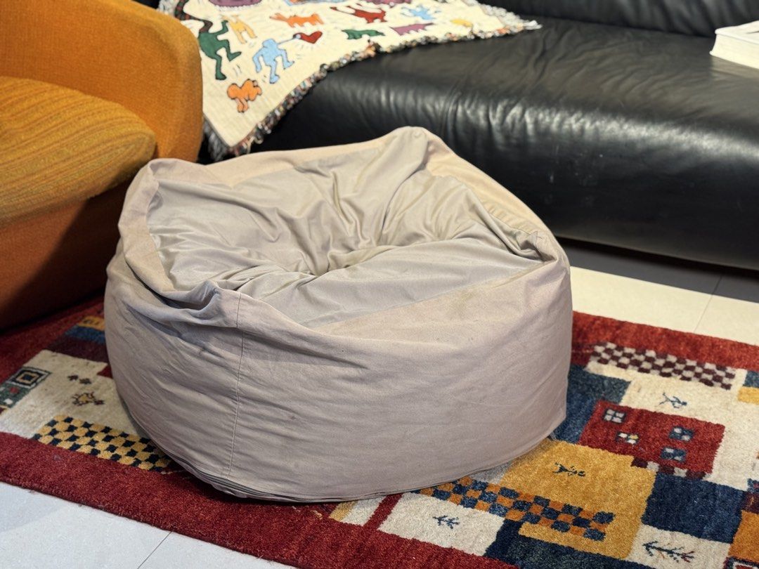 Bean Bag Floor Chair (Category: Chairs) located in Bulacan. Submitted by rock_off.thriftshop.ph (Listing ID 1463094038, Image 1). Description: .