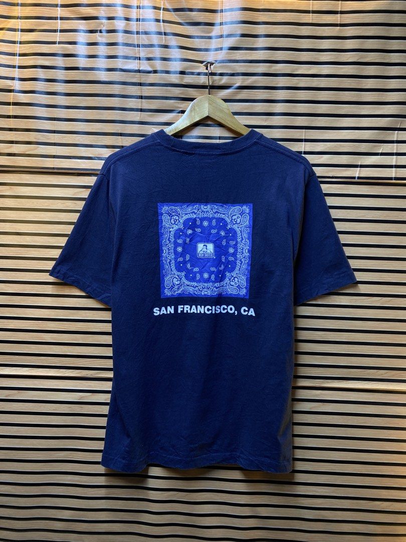 BEN DAVIS “BIG BACK BANDANA DESIGN” (Category: Tshirts & Polo Shirts ) located in Makati City. Submitted by drip.poww (Listing ID 1462941047, Image 2). Description: - Authentic Ben Davis - Color: Navy blue - Size: Meduim - Dimes: 21x28 - Authentic - Excellent condition - Need wash, fresh from bale - Material: 100% Cotton Please don’t expect too much—these are thrifted (ukay) items. 😊 !!STILL NEGOTIABLE!!.