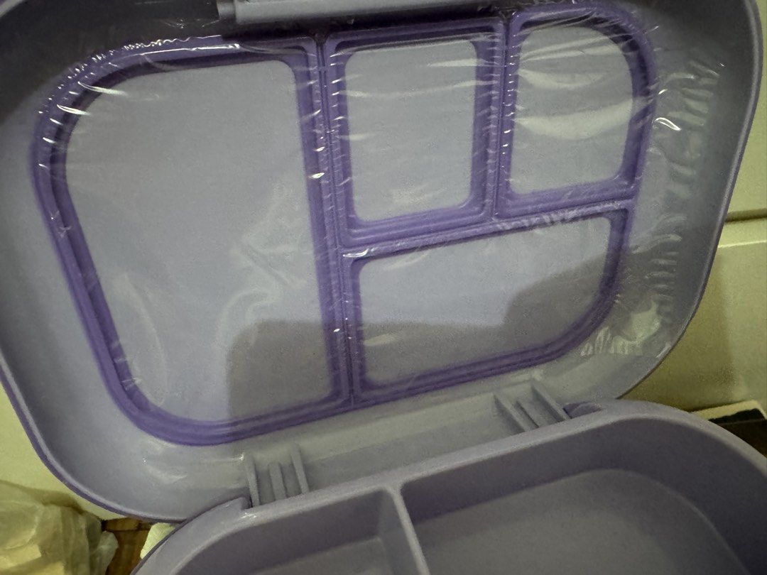 Bentgo (Category: Storage Boxes & Baskets) located in Muntinlupa City. Submitted by gm0157 (Listing ID 1462902231, Image 3). Description: Part of a 2 pack bought in snr .