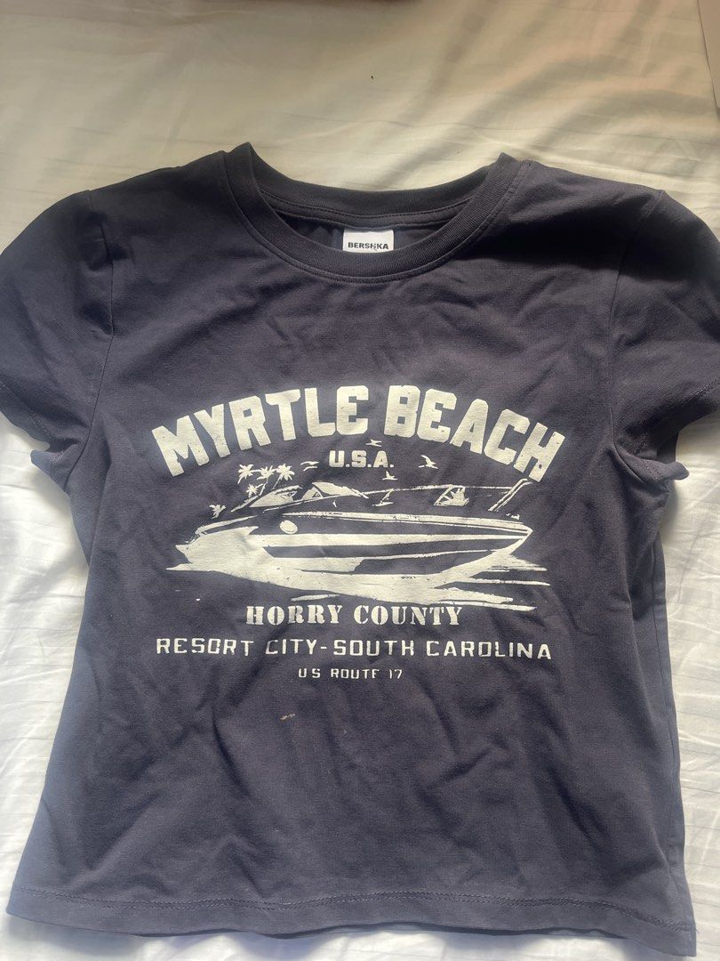 bershka graphic tee (Category: Shirts) located in Manila. Submitted by as.curated (Listing ID 1462912260, Image 1). Description: brandy melville inspired bershka tee! fits s-m :).