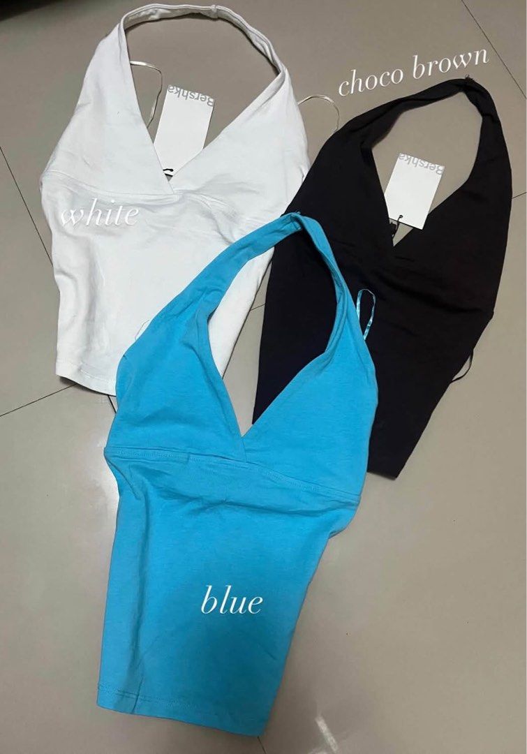 bershka halter top (Category: Sleeveless) located in Manila. Submitted by nadz.28 (Listing ID 1462958699, Image 3). Description: overruns blue small brown med.