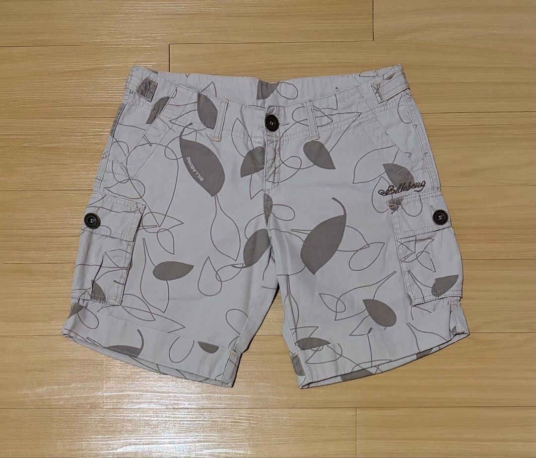 Billabong Cargo Printed Shorts US 8 (Category: Shorts) located in Quezon City. Submitted by garagesale2026 (Listing ID 1463104356, Image 1). Description: - Used a few times - In very good condition - Drawstring waist - Waist: 31"; Length: 15".