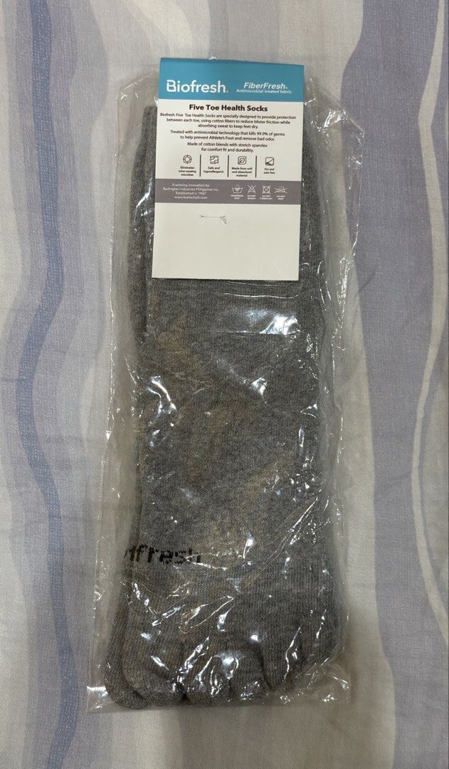 Biofresh Five Toe Socks (Crew Length) (Category: Socks) located in Quezon City. Submitted by alldayhustle (Listing ID 1463008498, Image 2). Description: - Biofresh Grey Crew Length Five Toe Socks - Antimicrobial technology kills 99.9% of germs - Keeps feet dry and odor-free - Designed for comfort and durability - Stay fresh and protected all day!.