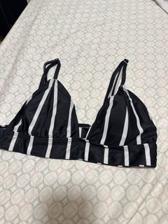 (Category: ) located in . Submitted by m4tchyyy (Listing ID 1463023476, Image 1). Description: .