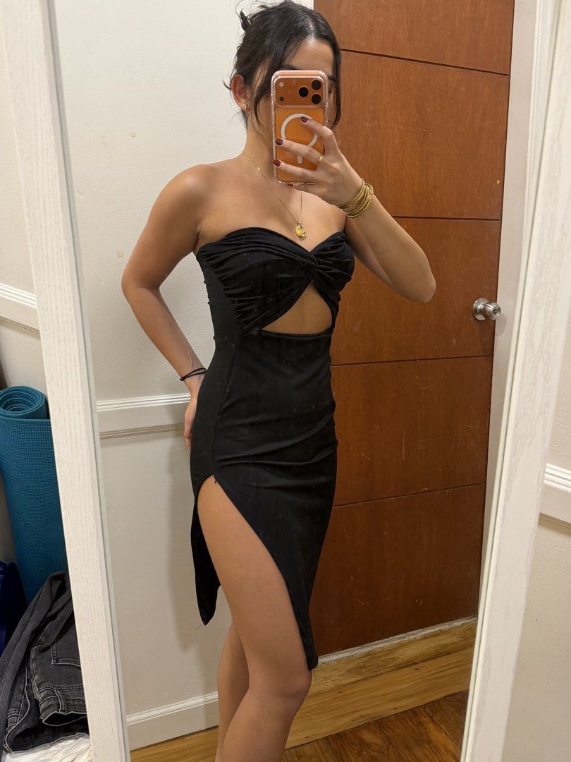 black cut out dress (Category: Dresses) located in Manila. Submitted by beysclosett (Listing ID 1463025002, Image 2). Description: - only used once - good condition - cute & comfy .
