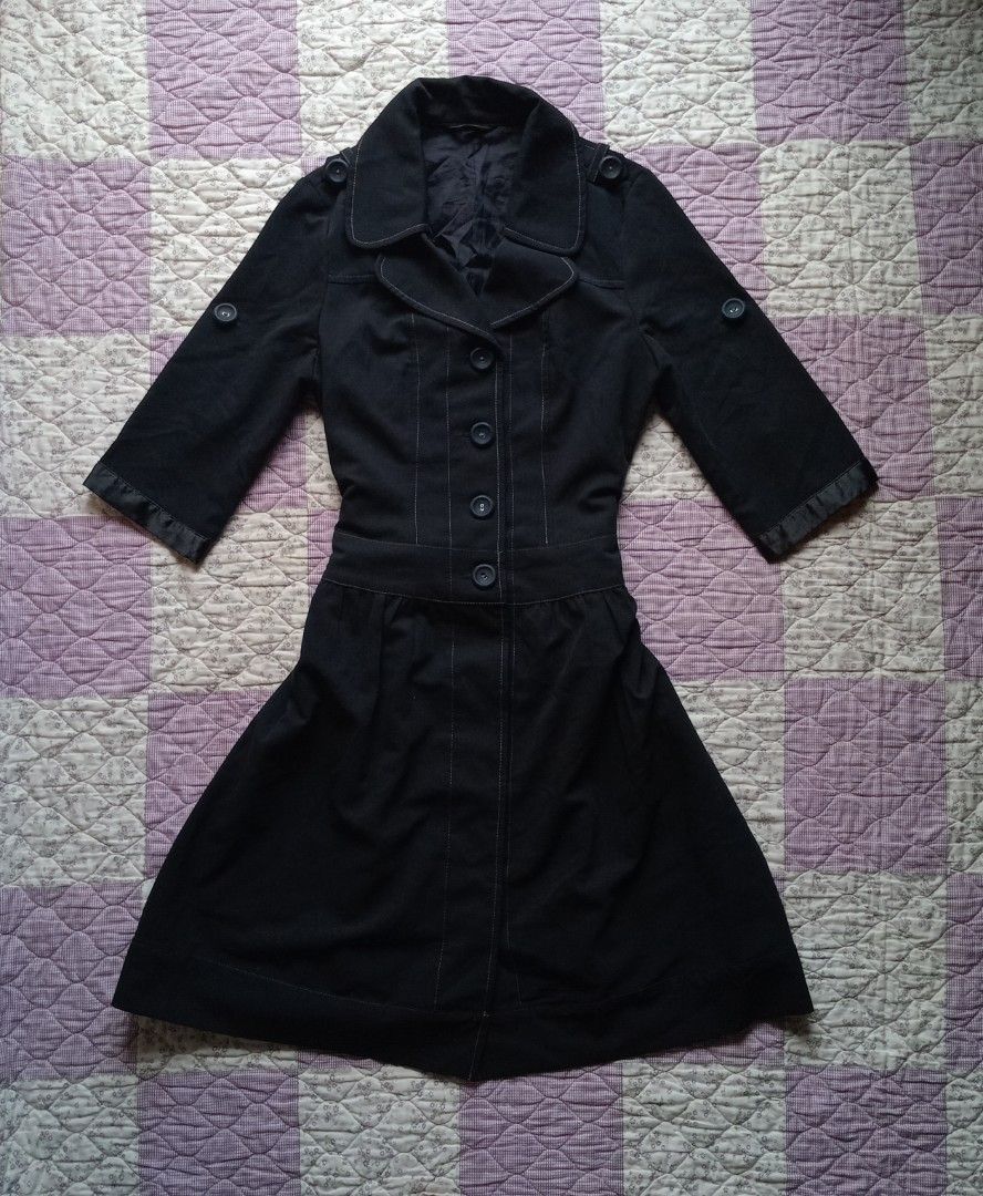 black double-breasted coat dress (Category: Dresses) located in Legazpi City. Submitted by lovelacepicks (Listing ID 1463062397, Image 1). Description: - s-m - check out my post on Facebook to know more details - 199 au.