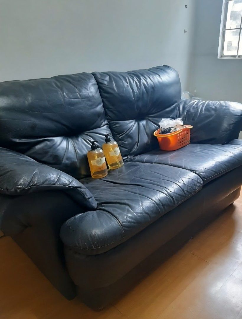 Black Genuine Leather 3-2-1 Sofa Set with Coffee Table (Category: Sofas) located in Taguig. Submitted by lunakelsey (Listing ID 1462994159, Image 3). Description: - Black genuine leather leather sofa set - Includes 3-seater, 2-seater 1-seater sofas - Comes with a matching wooden coffee center table, 2 side tables and 1 pedestal table - Leather has some creases from use - Perfect for your living room - Pick up only.
