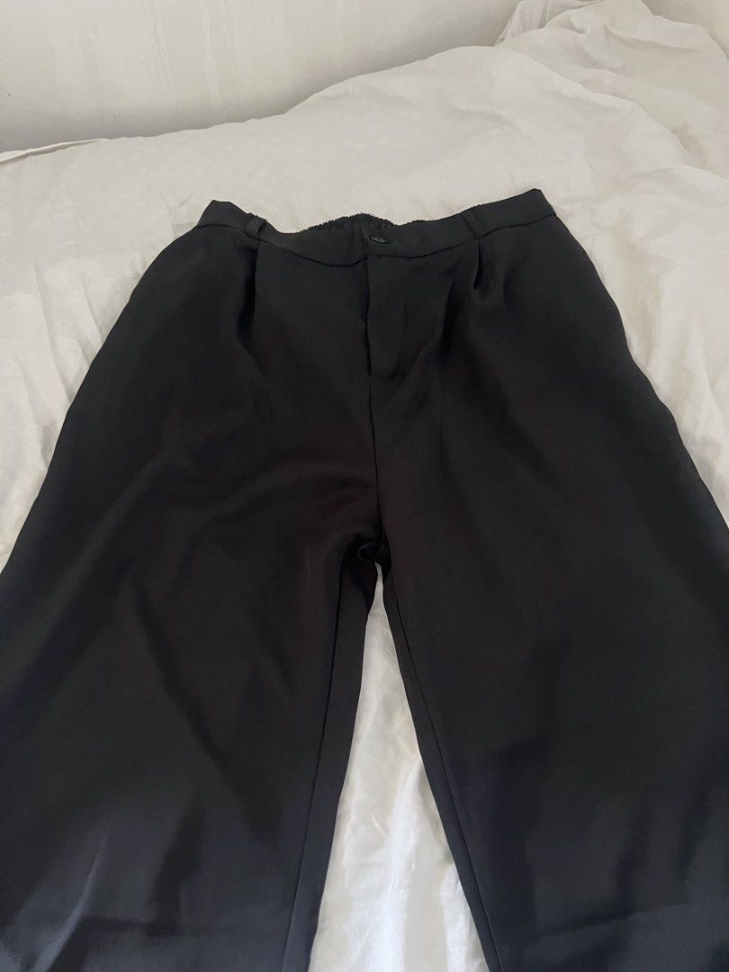 Black Wide Leg Slacks Pants Size Plussize (Category: Other Bottoms) located in Manila. Submitted by happydani (Listing ID 1462951276, Image 1). Description: - 4XL - Stylish black culottes - Wide leg design - Comfortable elastic waistband at the back - Features convenient pockets - Versatile for casual or dressed-up looks - Easy to pair with any top - Washing instructions available on tag.