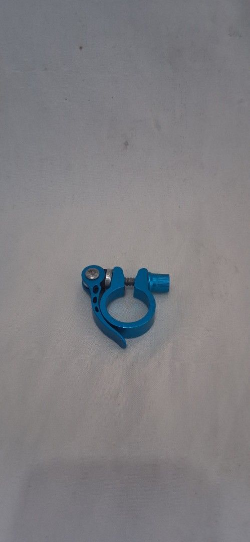 Blue Aluminum Quick Release Seat Clamp (Category: Bicycles) located in Manila. Submitted by dblct (Listing ID 1462902656, Image 2). Description: - Blue aluminum quick release seat clamp - Standard size, fits most bikes - Easy adjustments with quick release lever.