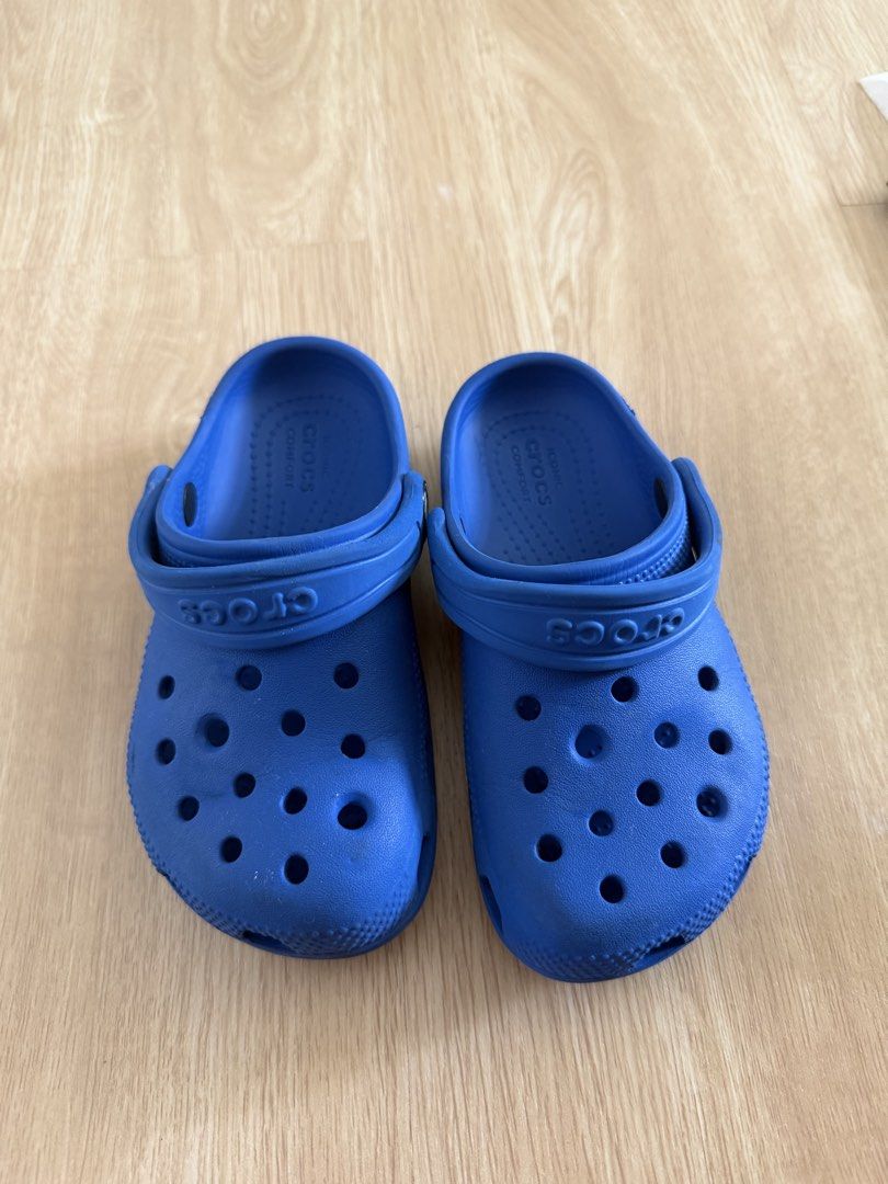 Kids Blue Crocs C11 (original) (Category: Babies & Kids Fashion) located in Manila. Submitted by magsy (Listing ID 1463049182, Image 1). Description: Mop: BDO BPI Gcash loc. Sta Mesa, Manila sF: c/o buyer.