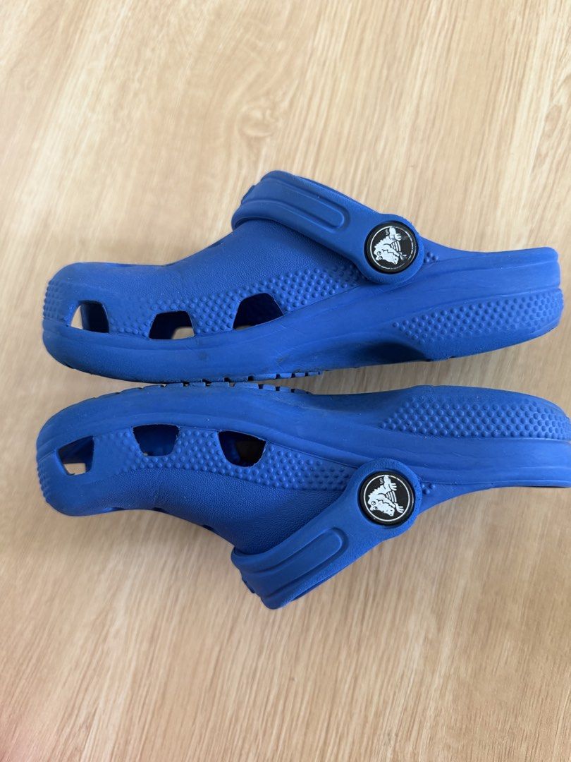 Kids Blue Crocs C11 (original) (Category: Babies & Kids Fashion) located in Manila. Submitted by magsy (Listing ID 1463049182, Image 2). Description: Mop: BDO BPI Gcash loc. Sta Mesa, Manila sF: c/o buyer.