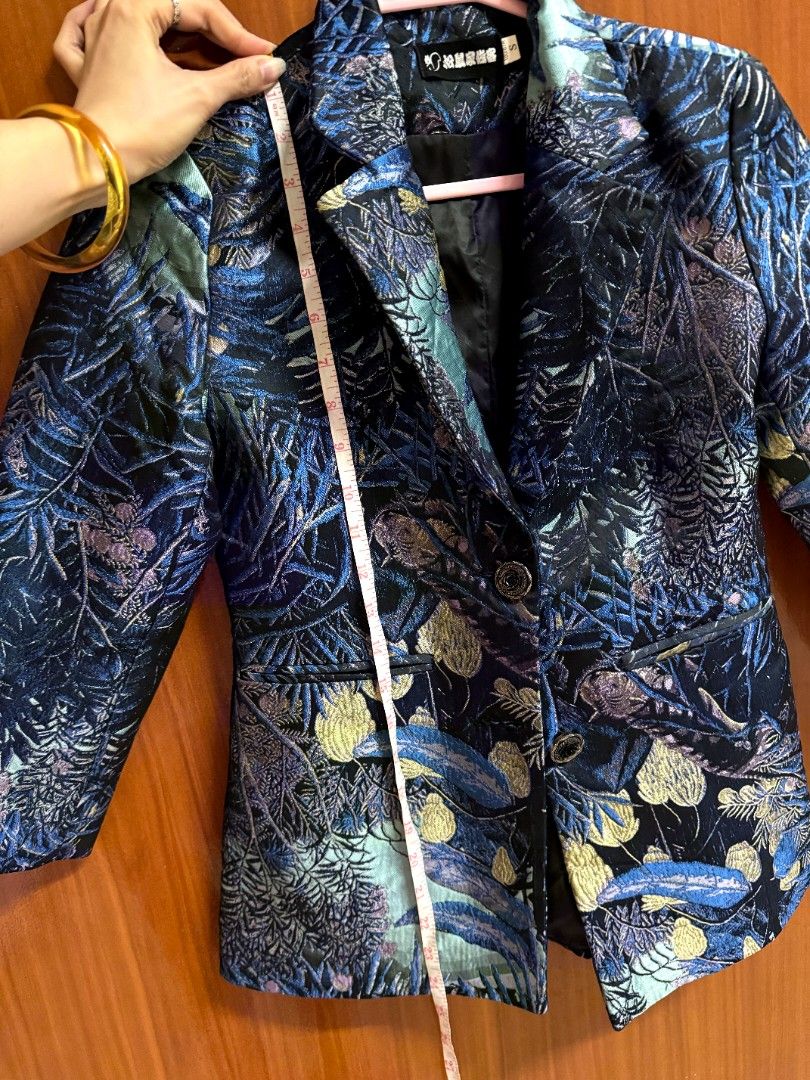 Blue Tropical Print Brocade Blazer (Category: Coats, Jackets and Outerwear) located in Caloocan City. Submitted by mylove326 (Listing ID 1463012018, Image 3). Description: - Rare Gorgeous blue blazer - Tropical leaf and bird print - Rich brocade fabric - Two-button front closure - Side pockets - Perfect statement piece for dressing up or down -Size: check photos.