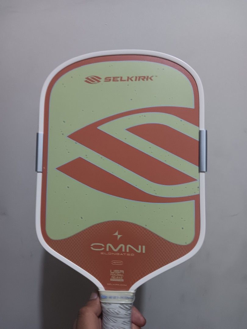 Bnew Selkirk OMNI Pickleball Paddle (Category: Racket and Ball Sports) located in Quezon City. Submitted by bong_austria24 (Listing ID 1462982600, Image 1). Description: - Selkirk OMNI pickleball paddle 16mm - balance of power and control rough grit surface lalamove of pick up is okay .