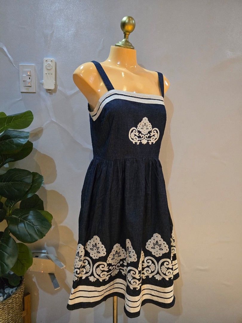 Boho soft denim dress (Category: Dresses) located in San Marcelino. Submitted by thriftolshoppiness (Listing ID 1463009659, Image 3). Description: S-M.