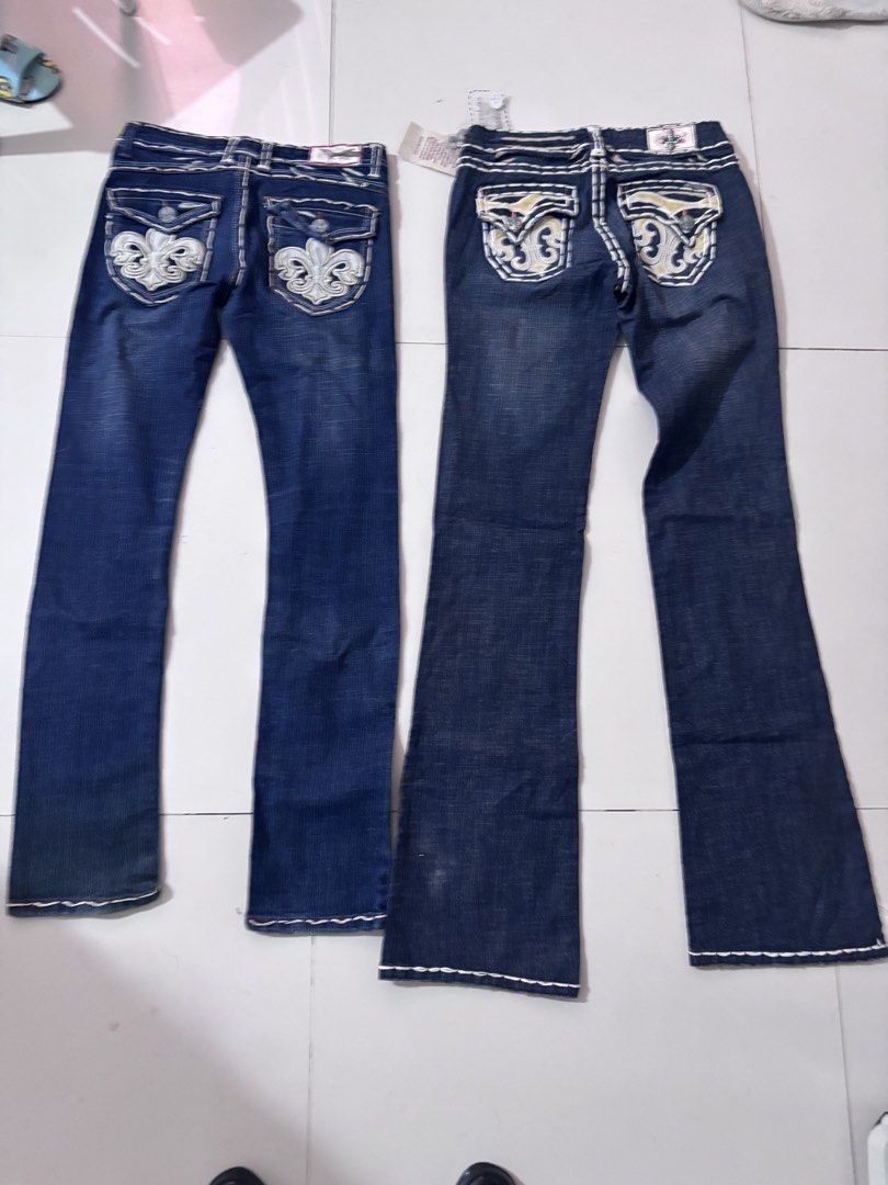 bootcut Laguna beach jeans as pack (Category: Jeans) located in Manila. Submitted by lynsclosetarchive (Listing ID 1462989961, Image 2). Description: - wDesigner dark wash flare jeans - white stitching -boot cut Original laguna beach loc:pangasinan size: w28-30both length 45-right lenght 40-left NEGOTIABLE.