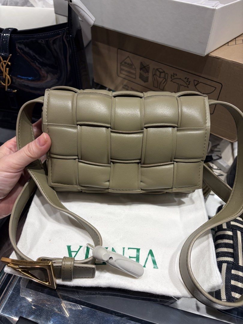 Bottega Veneta Cassette Pouch Bag (Category: Luxury Bags & Wallets) located in Cavite. Submitted by tripleKgels (Listing ID 1463045998, Image 1). Description: - Authentic Bottega Veneta Cassette Pouch - Stunning green woven leather design - Can be worn as a crossbody or belt bag - Ideal for everyday use - Comes with original dust bag and authenticity tag.