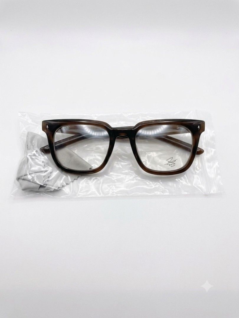 Brand New Dark Brown Chunky Square Glasses Frame (Category: Sunglasses & Eyewear) located in Manila. Submitted by vbaykco (Listing ID 1462933071, Image 1). Description: Trendy Dark Brown Chunky Square Eyeglasses Frame ✨ Upgrade your look with these geek-chic square frames! Features a classic dark brown finish with star accents on the front corners. Perfect for custom prescription lenses or wearing as an aesthetic fashion accessory. 📌 Product Det