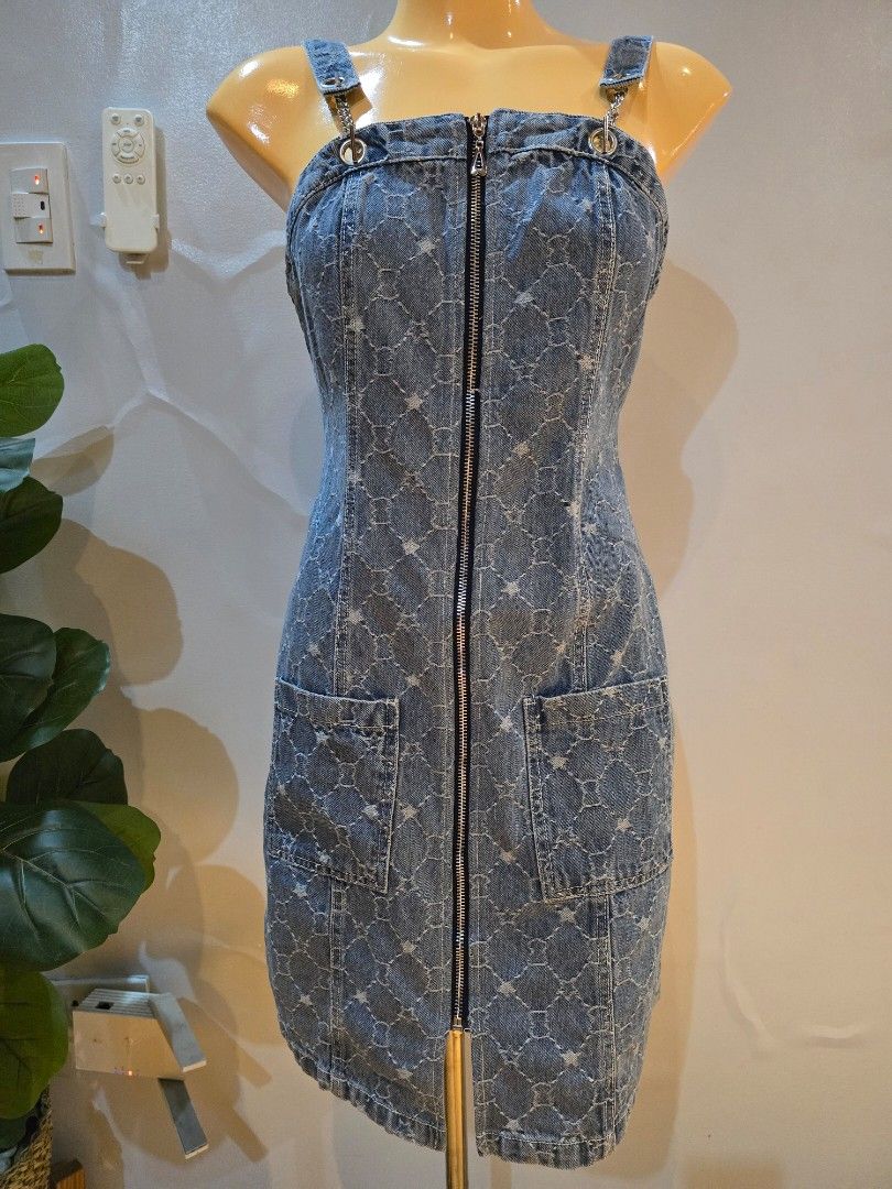 Branded IEF zipper cute denim dress (Category: Dresses) located in San Marcelino. Submitted by thriftolshoppiness (Listing ID 1463010821, Image 2). Description: XS-Small.