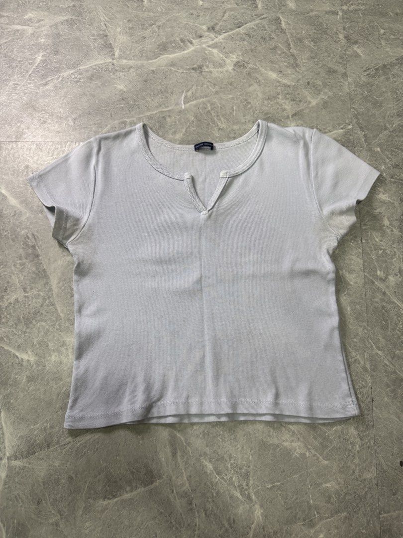Brandy Melville Blue Ashlyn V-Notch Top (Category: Shirts) located in Trece Martires City. Submitted by pre_lovvved (Listing ID 1463044062, Image 1). Description: length: 40cm bust: 37-38cm.