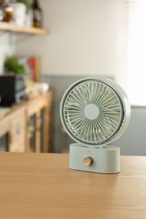 （分類：）位於 。 由 yuki.hirai 提交（商品編號 1462912586，圖片 1）。簡介： 。