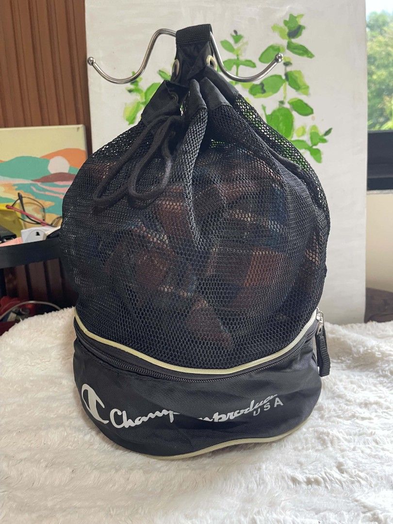Bucket netted sling bag for men (Category: Backpacks) located in Naawan. Submitted by twilly.apparel2 (Listing ID 1462904739, Image 1). Description: best zipper .