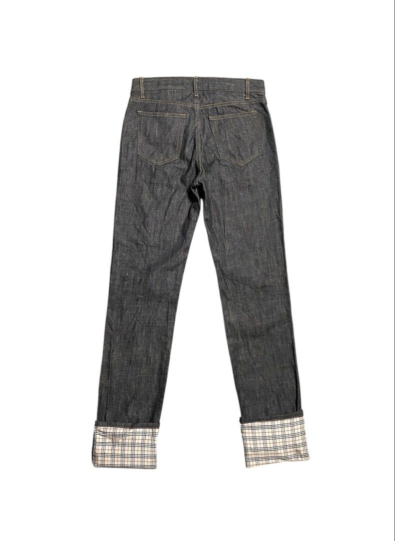 Burberry Blue Label Nova Check Roll-Up Jeans (Category: Jeans) located in Iloilo. Submitted by anything_goesph (Listing ID 1463061807, Image 2). Description: 31 waist 48 inch lenght unroll 7 inch hem 10 inch front rise 11 inch thigh 9.5/10 need wash see photos for details.