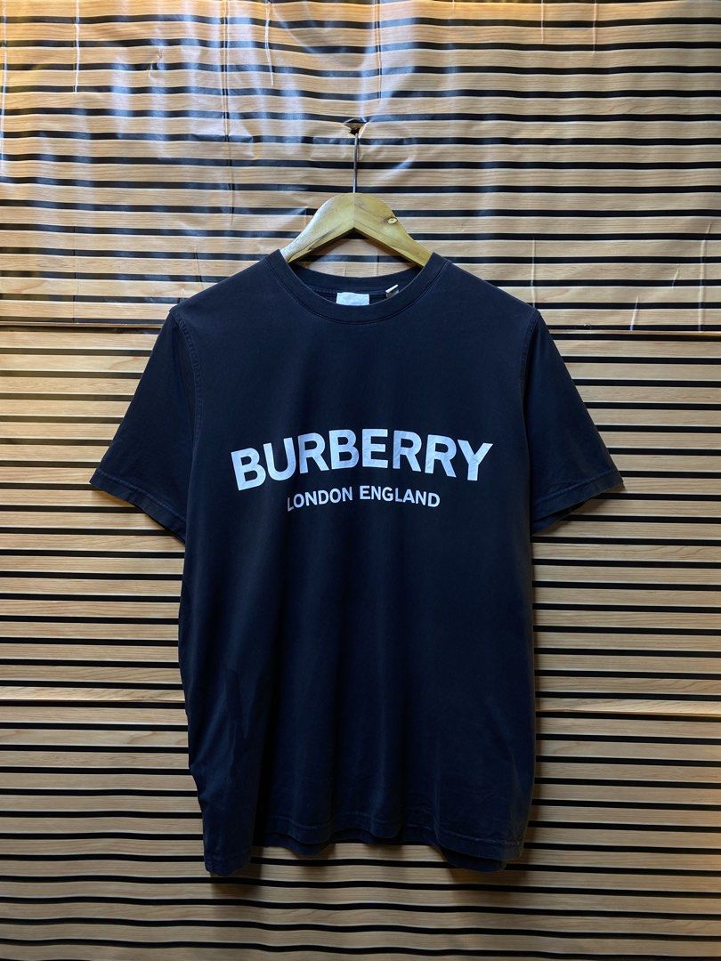 BURBERRY “SCRIPT” TEE (Category: Tshirts & Polo Shirts ) located in Makati City. Submitted by drip.poww (Listing ID 1462941793, Image 1). Description: - Authentic Burberry - Color: Black - Size: Large - Dimes: 23x27 - Authentic - Excellent condition - Need wash, fresh from bale - Material: 100% Cotton Please don’t expect too much—these are thrifted (ukay) items. 😊 !!STILL NEGOTIABLE!!.