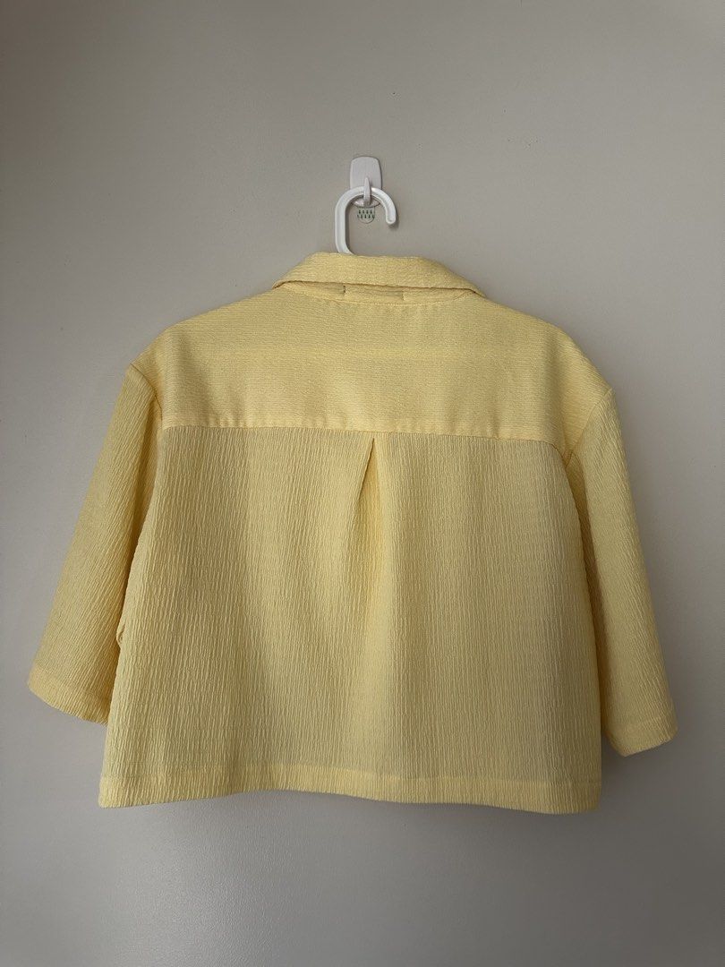 Butter Yellow Textured Cropped Button-Up Shirt (Category: Shirts) located in Makati City. Submitted by rabbitnica (Listing ID 1463016452, Image 2). Description: Sad to let this go but this has been with me for some of my travels and the butter yellow color just makes the vibes happier !! .