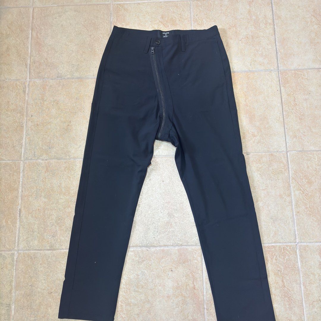 CABANE de ZUCCA Crotch zipper wool-poly blend trousers (Category: Trousers) located in Baguio. Submitted by jimbles_28 (Listing ID 1462977799, Image 1). Description: Tagged size M Waist-32 inches Rise- 15 inches (drop-crotch) Inseam- 27 inches Outseam-39.5 inches Leg opening- 6.5 inches .