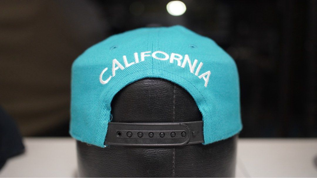 CALIFORNIA LEADER LOGA SNAPBACK (Category: Caps & Hats) located in Butuan. Submitted by 085skatethriftshop (Listing ID 1463037615, Image 2). Description: CALIFORNIA REPUBLIC LEADER LOGA SNAPBACK ISSUE: SNAPBACK MINOR DAMAGE.