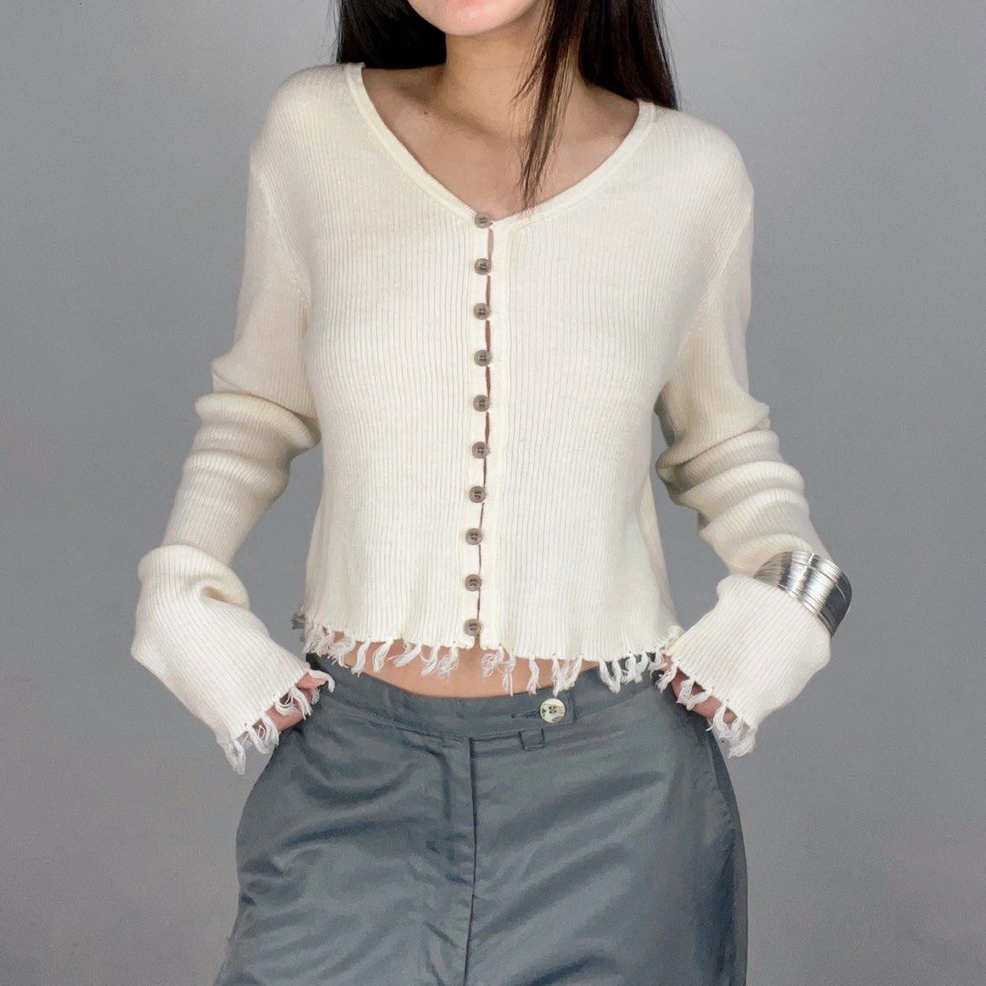 cardigan fringe tassle btd (Category: Coats, Jackets and Outerwear) located in Manila. Submitted by pabili.ph (Listing ID 1463077358, Image 1). Description: small to medium L16", up to B40".