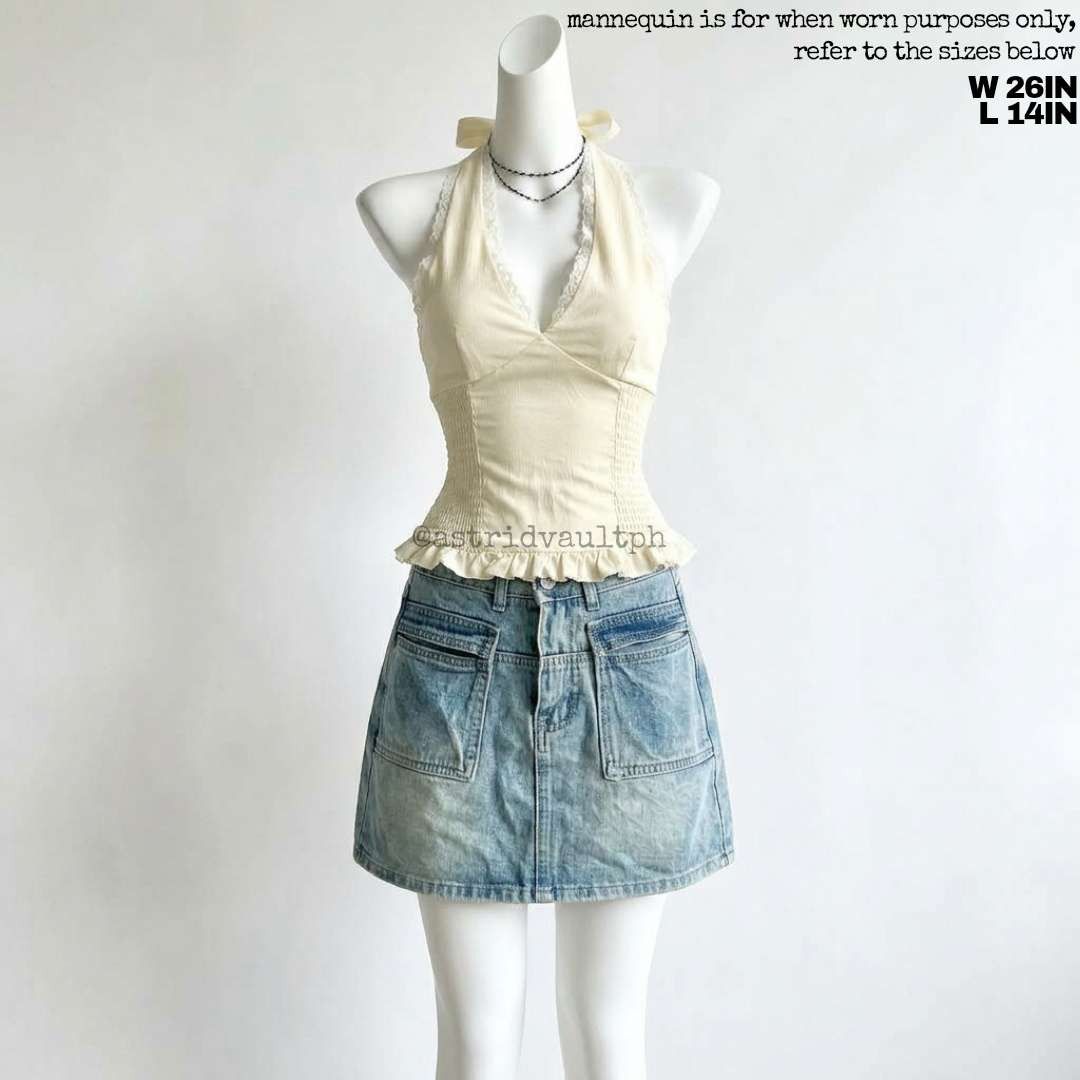 vintage cargo denim skirt (Category: Skirts) located in Paracale. Submitted by lilyhunnyy (Listing ID 1463012600, Image 1). Description: CODE 1A335 ─ condition: 10/10 ─ send a dm if u have questions .