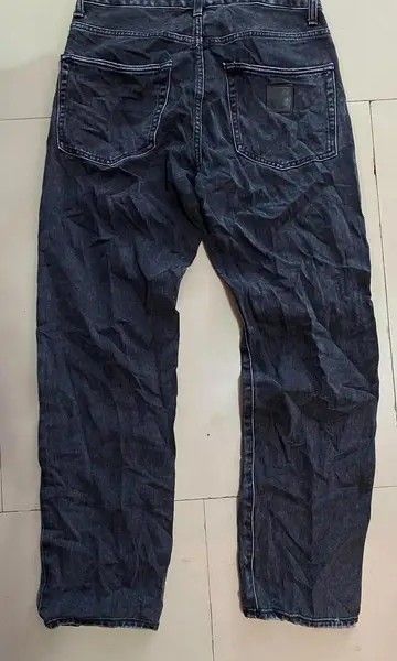 Carhartt black rubber logo button fly (Category: Jeans) located in Alburquerque. Submitted by ayrelieonlineshop (Listing ID 1462977064, Image 3). Description: Carhartt black patch rubber patch button fly size 32x32 dimensions W 30-32 L-39. hem 7 excellent condition only 1,500 location liloan Cebu.