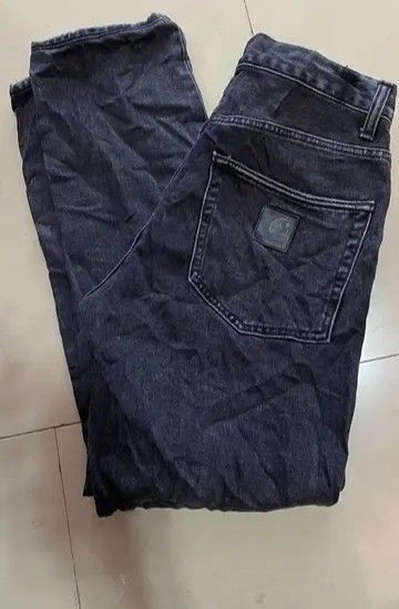 Carhartt black rubber logo button fly (Category: Jeans) located in Alburquerque. Submitted by ayrelieonlineshop (Listing ID 1462977064, Image 1). Description: Carhartt black patch rubber patch button fly size 32x32 dimensions W 30-32 L-39. hem 7 excellent condition only 1,500 location liloan Cebu.