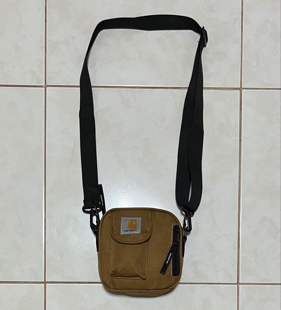 CARHARTT ESSENTIALS SLING BAG (Category: Sling Bags) located in Cavite. Submitted by drip_syndicate (Listing ID 1463102829, Image 1). Description: CONDITION: 9.5/10 COLOR RATE: 9.5/10 NO ISSUE .