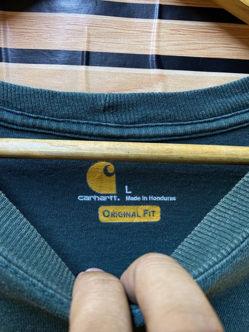 CARHARTT K-87 (Category: Tshirts & Polo Shirts ) located in Makati City. Submitted by drip.poww (Listing ID 1462961143, Image 3). Description: - Authentic Carhartt - Color: green - Size: XXL - Dimes: 26x31 - Authentic - Excellent condition - Need wash, fresh from bale - Material: 100% Cotton Please don’t expect too much—these are thrifted (ukay) items. 😊 !!STILL NEGOTIABLE!!.