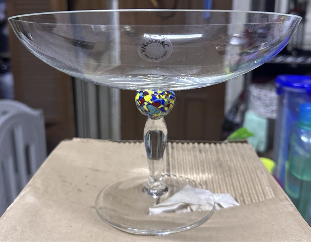 Carnival cup/fruit bowl (Category: Vases & Decorative Bowls) located in Antipolo. Submitted by queens.collections (Listing ID 1462963486, Image 2). Description: Height 6” Diameter 9” 5 pcs available Skukl628269X.