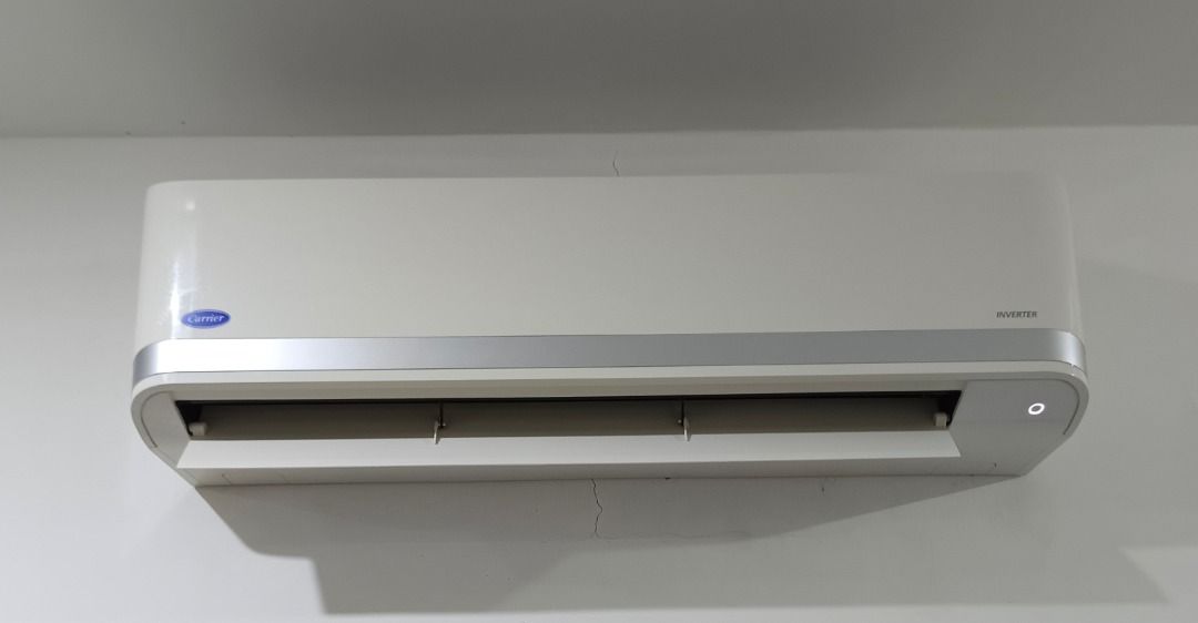 Carrier 2.5HP Inverter Split-Type Aircon Model 42GCVB024-303P (Category: Air Conditioning and Heating) located in Taguig. Submitted by asycollection13 (Listing ID 1463012953, Image 1). Description: ❄️ Carrier 2.5HP Inverter Split-Type Aircon Price: ₱30,000 NEGOTIABLE Selling our Carrier 2.5HP Inverter Split-Type Aircon used in our living area. 📌 Unit Details Brand: Carrier Model: 42GCVB024-303P Type: XPower Inverter Split-Type Capacity: 2.5HP Re